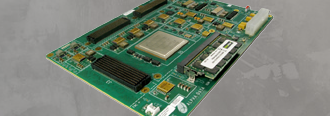 ADA-SDEV-KIT2 は、ザイリンクス Kintex UltraScale XQRKU060 航空宇宙グレード FPGA 向けの開発キットです。